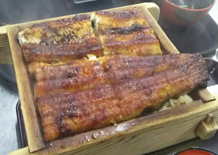 うなぎ料理　徳右ェ門