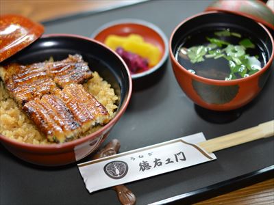 うなぎ料理　徳右ェ門