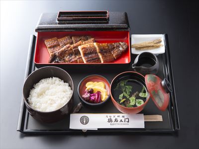 うなぎ料理　徳右ェ門