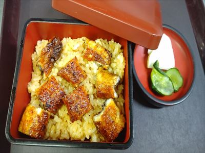 うなぎ料理　徳右ェ門