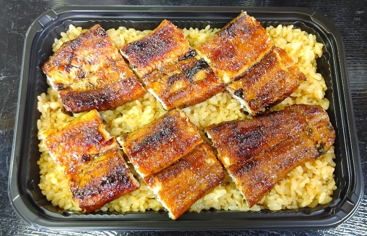 うなぎ料理　徳右ェ門