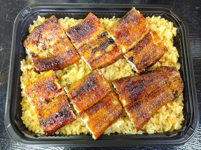 うなぎ料理　徳右ェ門