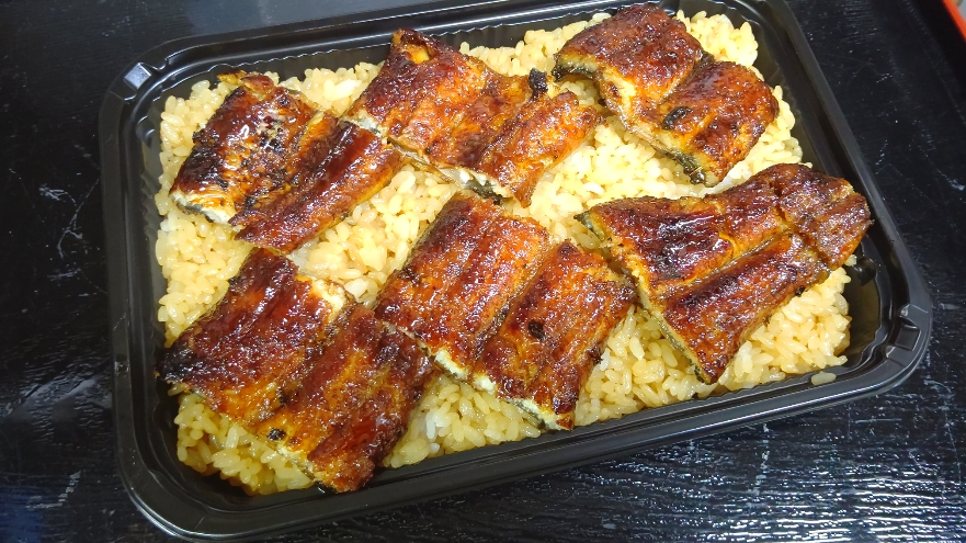 うなぎ料理　徳右ェ門