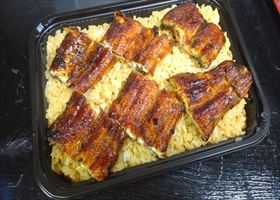 うなぎ料理　徳右ェ門