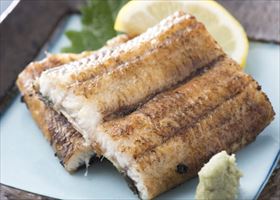 うなぎ料理　徳右ェ門