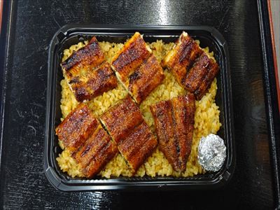 うなぎ料理　徳右ェ門