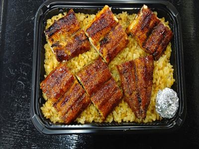 うなぎ料理　徳右ェ門