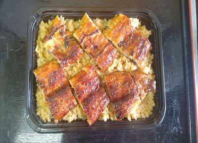うなぎ料理　徳右ェ門