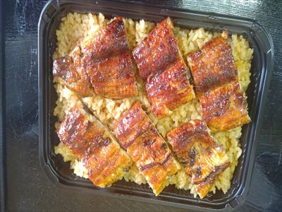 うなぎ料理　徳右ェ門