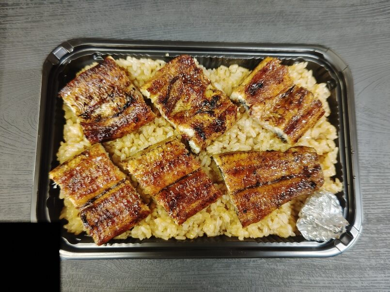 うなぎ料理　徳右ェ門