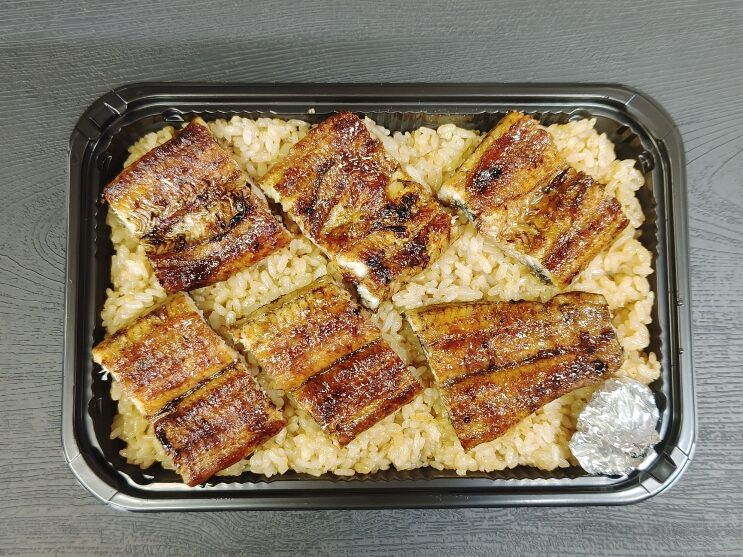 うなぎ料理　徳右ェ門