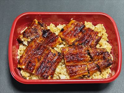 うなぎ料理　徳右ェ門