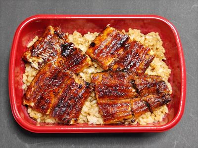うなぎ料理　徳右ェ門
