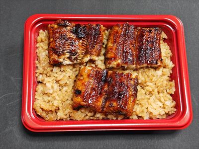 うなぎ料理　徳右ェ門