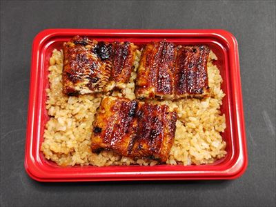 うなぎ料理　徳右ェ門