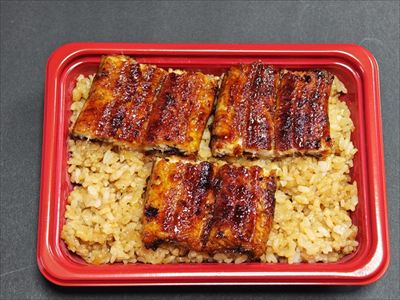 うなぎ料理　徳右ェ門