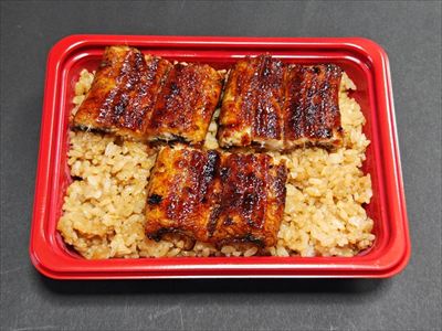 うなぎ料理　徳右ェ門
