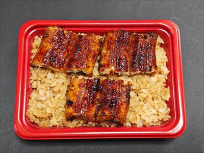 うなぎ料理　徳右ェ門