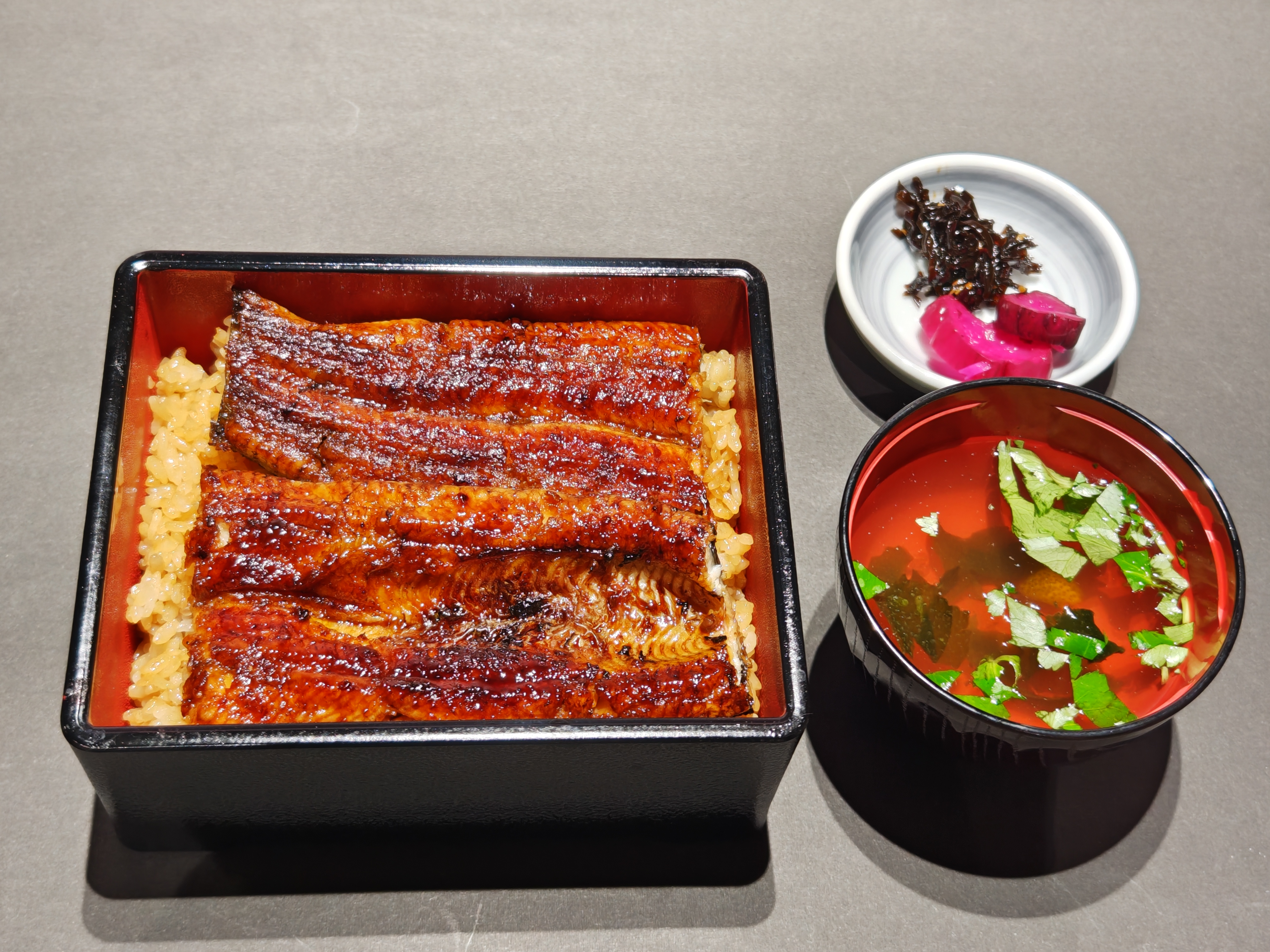 うなぎ料理　徳右ェ門