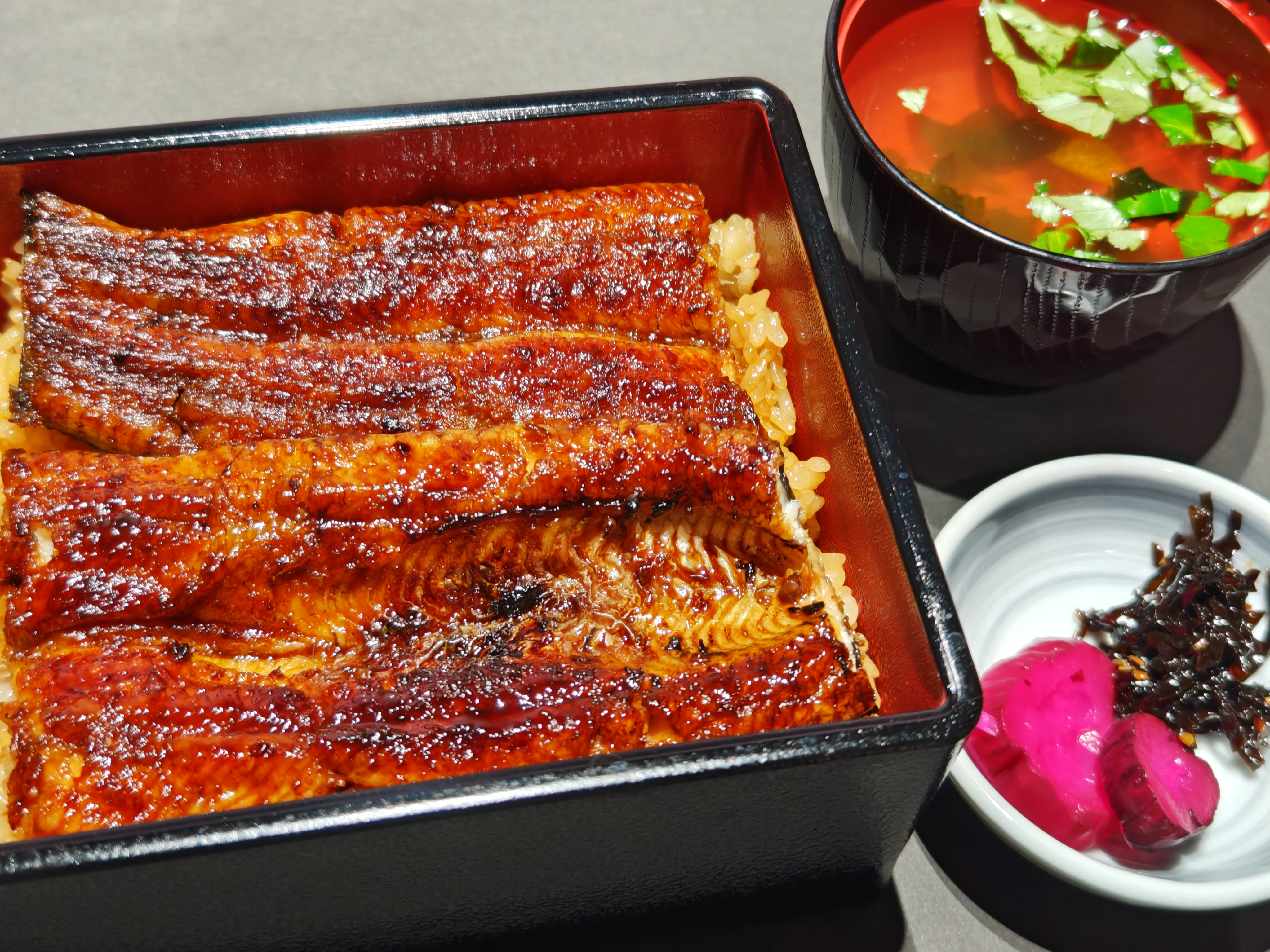 うなぎ料理　徳右ェ門