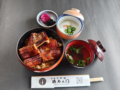 うなぎ料理　徳右ェ門