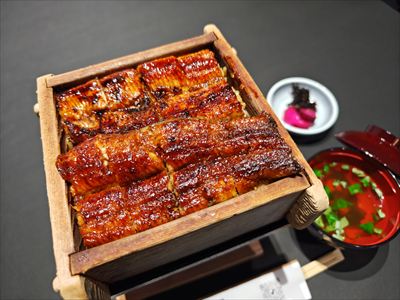 うなぎ料理　徳右ェ門
