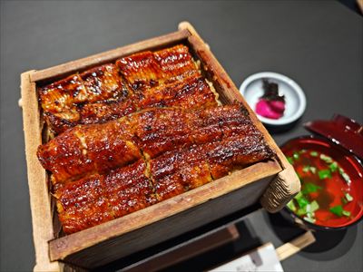 うなぎ料理　徳右ェ門