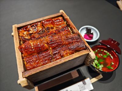 うなぎ料理　徳右ェ門