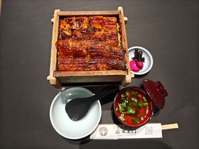 うなぎ料理　徳右ェ門
