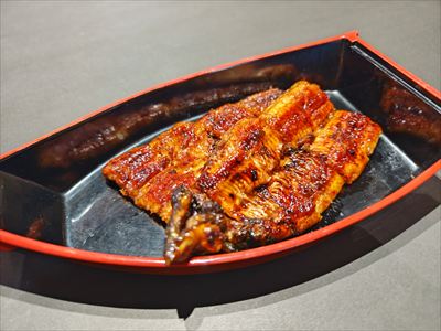 うなぎ料理　徳右ェ門