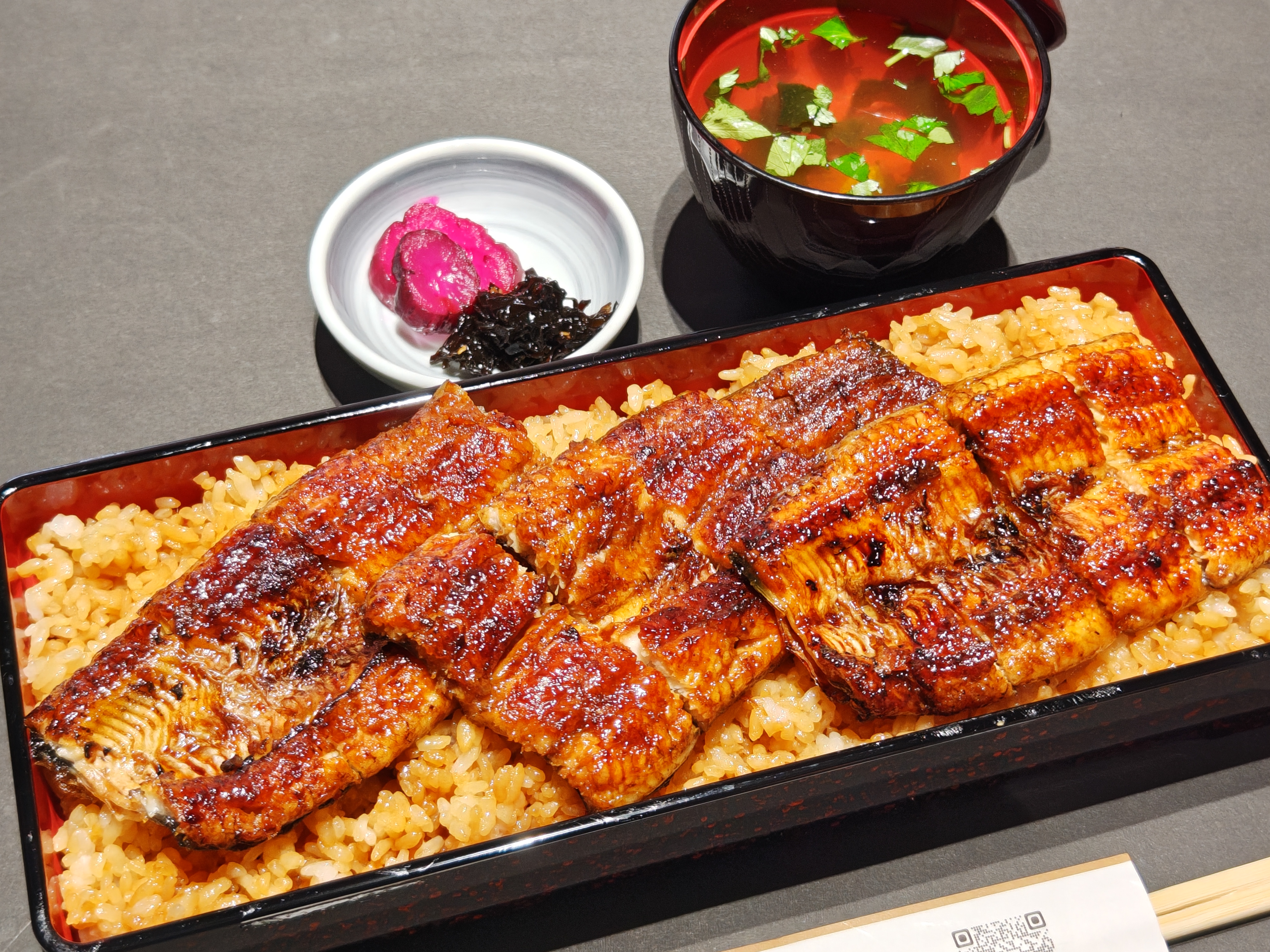 うなぎ料理　徳右ェ門