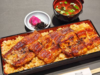 うなぎ料理　徳右ェ門