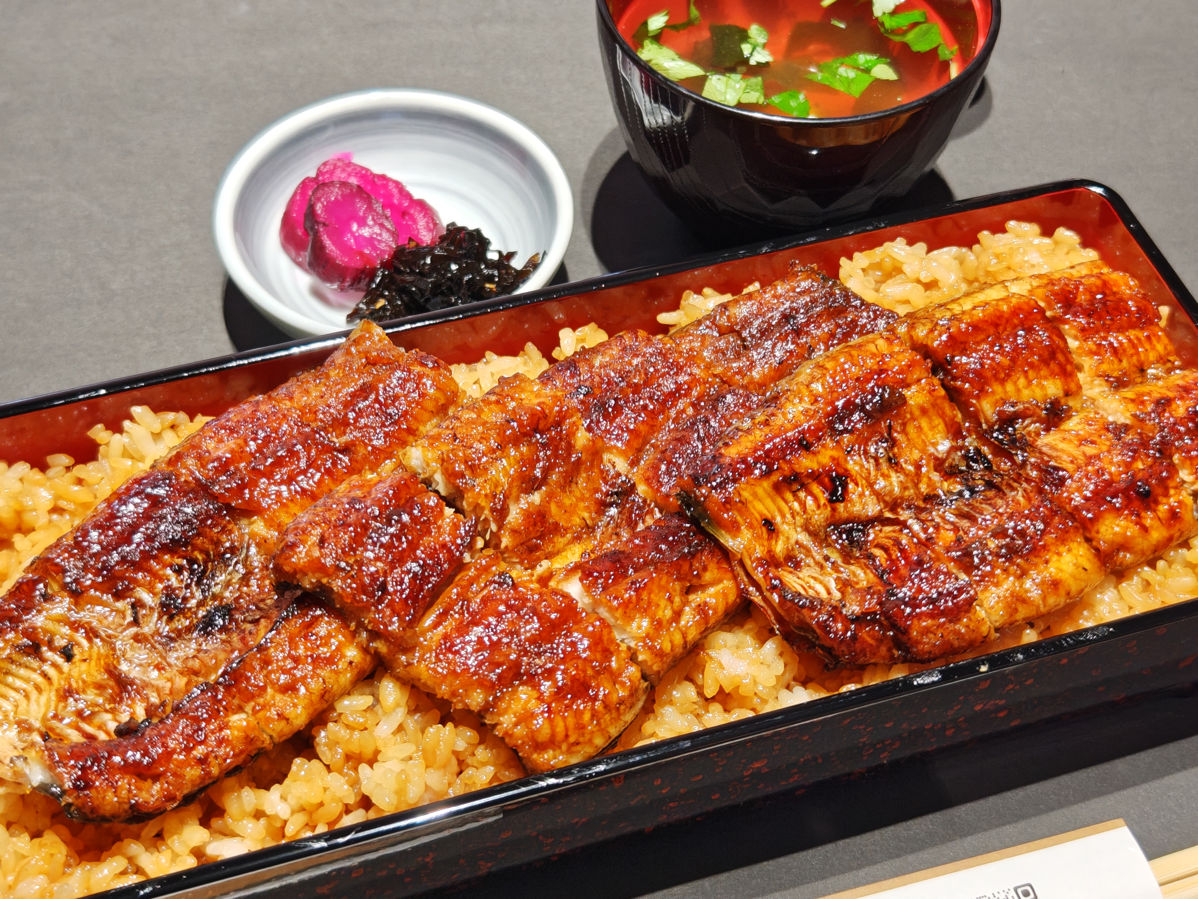 うなぎ料理　徳右ェ門