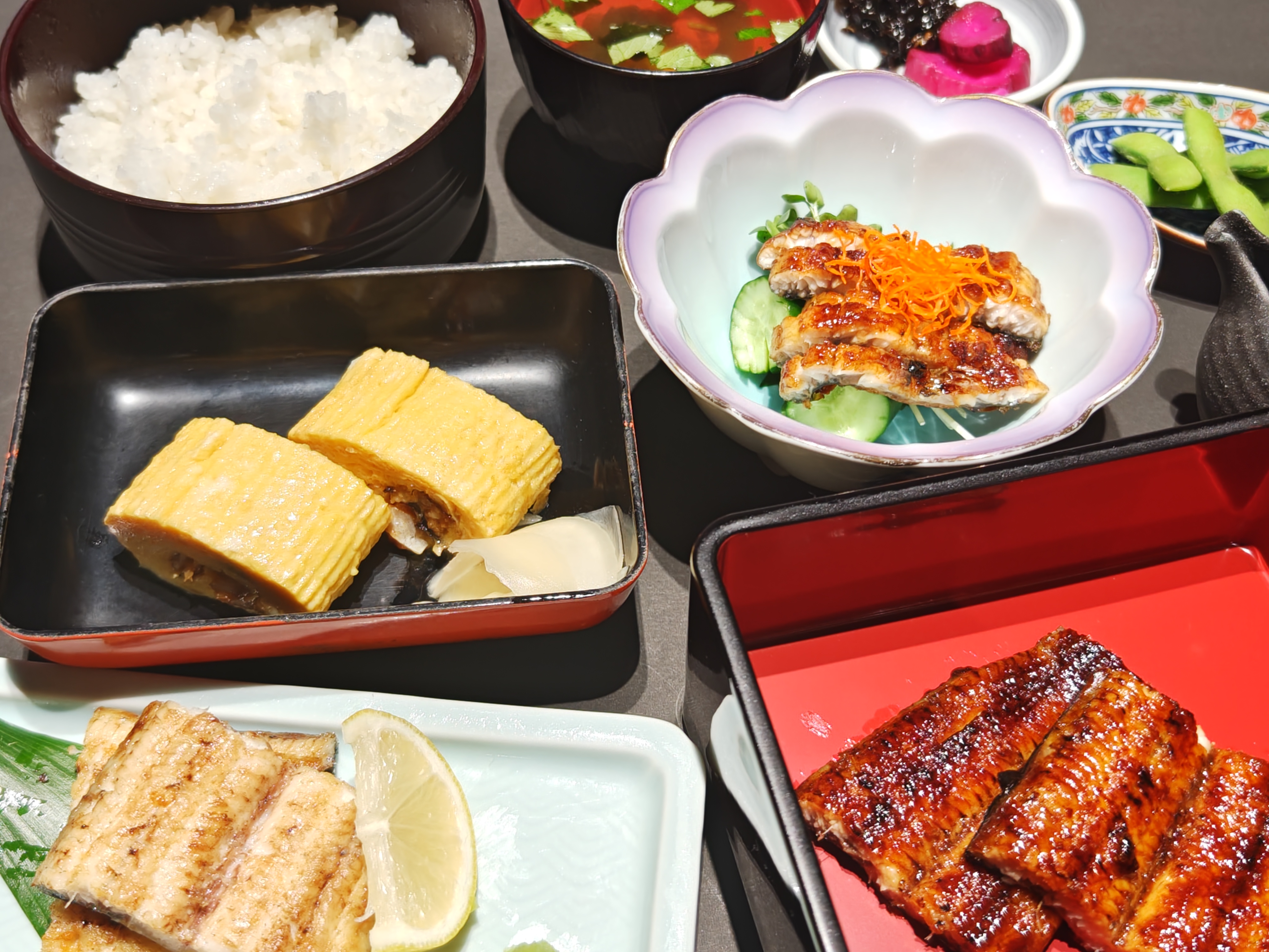 うなぎ料理　徳右ェ門
