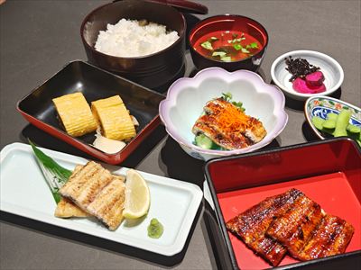 うなぎ料理　徳右ェ門