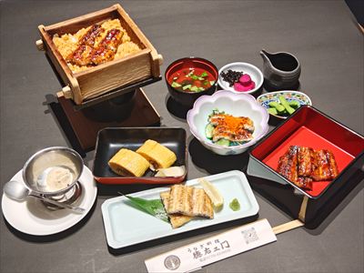 うなぎ料理　徳右ェ門