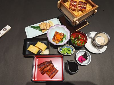 うなぎ料理　徳右ェ門