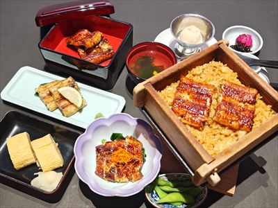 うなぎ料理　徳右ェ門