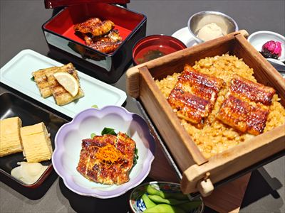 うなぎ料理　徳右ェ門