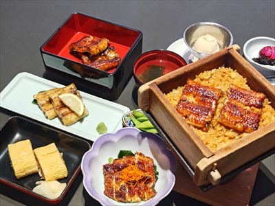 うなぎ料理　徳右ェ門