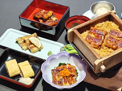 うなぎ料理　徳右ェ門