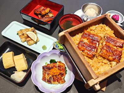 うなぎ料理　徳右ェ門