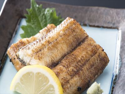 うなぎ料理　徳右ェ門